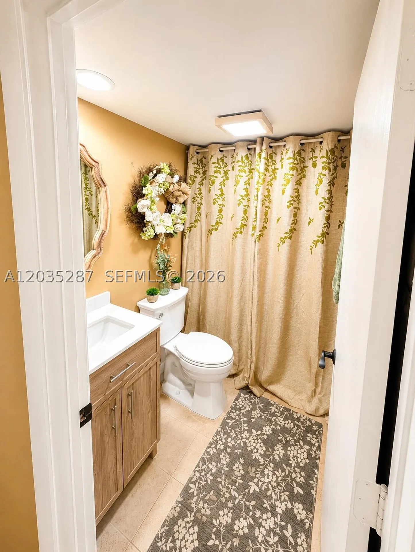 2589 Garden Hollywood FL 33026