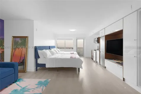 1024 Ocean Drive Miami Beach FL 33139
