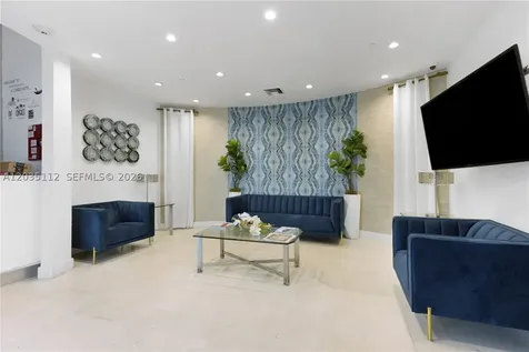 1024 Ocean Drive Miami Beach FL 33139