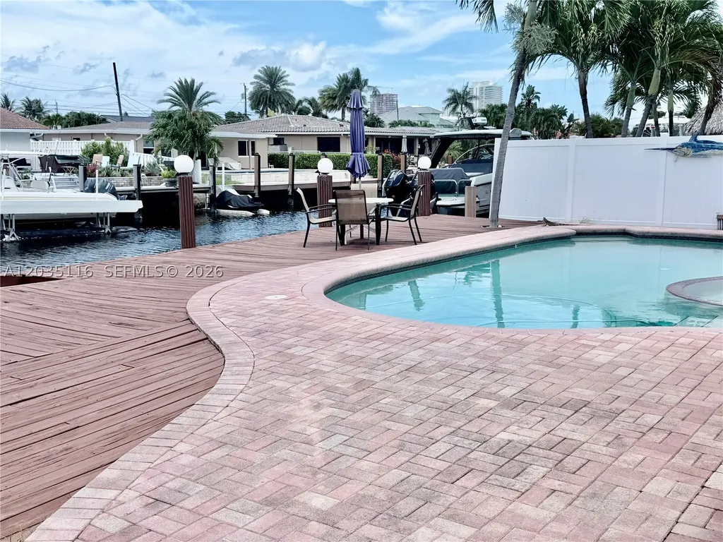2447 SE 15th Street Pompano Beach FL 33062