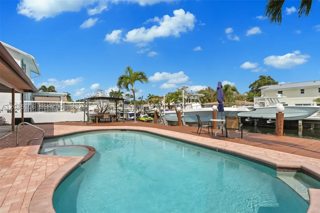 2447 SE 15th Street Pompano Beach FL 33062