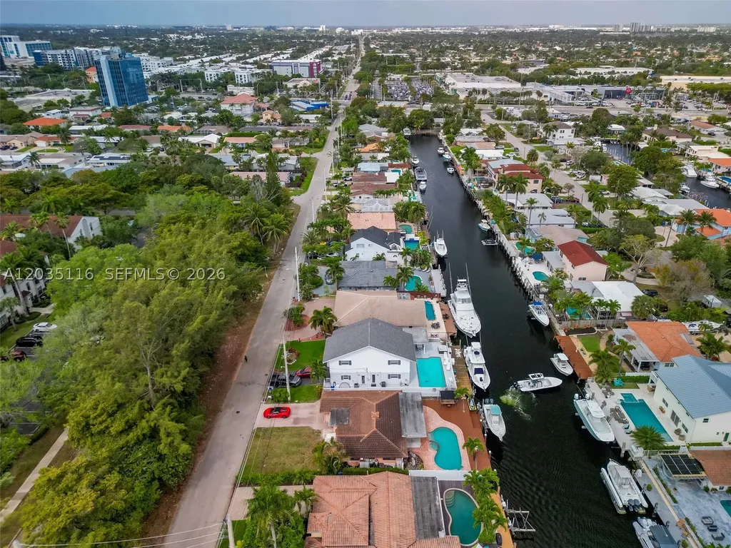 2447 SE 15th Street Pompano Beach FL 33062