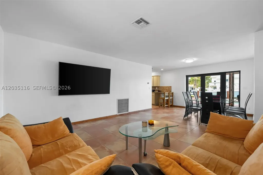 2447 SE 15th Street Pompano Beach FL 33062