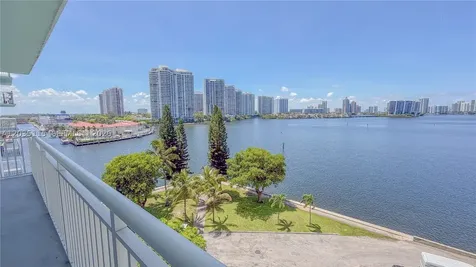 301 174 Street Sunny Isles Beach FL 33160
