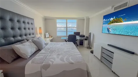 301 174 Street Sunny Isles Beach FL 33160