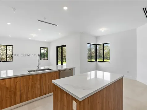 19701 NE 16th Place Miami FL 33179