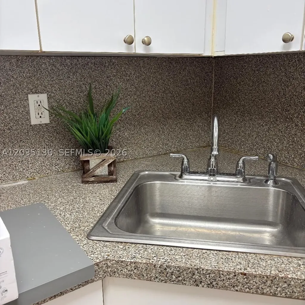 17255 SW 95th Avenue Palmetto Bay FL 33157