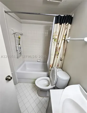 3465 NW 44th Street Oakland Park FL 33309