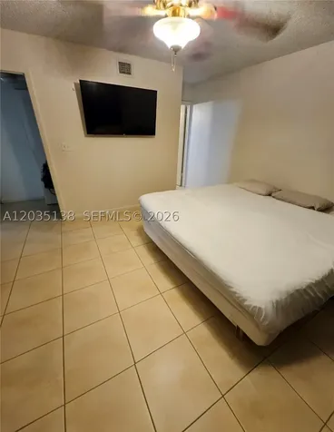 3465 NW 44th Street Oakland Park FL 33309