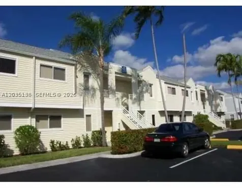 3465 NW 44th Street Oakland Park FL 33309