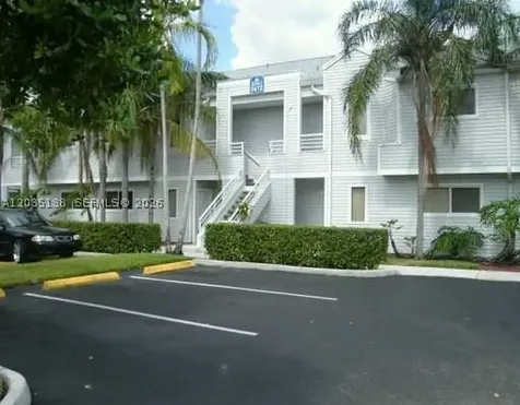 3465 NW 44th Street Oakland Park FL 33309