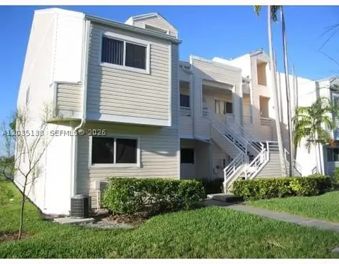 3465 NW 44th Street Oakland Park FL 33309