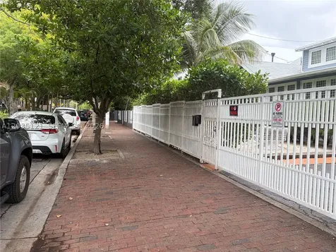 840 SW 13th Avenue Miami FL 33135