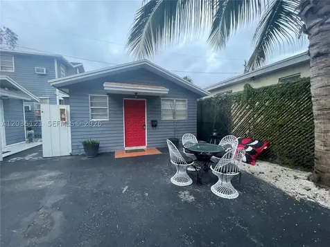 840 SW 13th Avenue Miami FL 33135