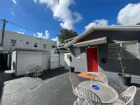 840 SW 13th Avenue Miami FL 33135