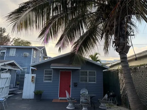 840 SW 13th Avenue Miami FL 33135