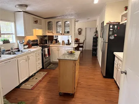 7117 SW Archer Road Other City - In The State Of Florida FL 32608