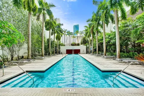 133 NE 2nd Avenue Miami FL 33132