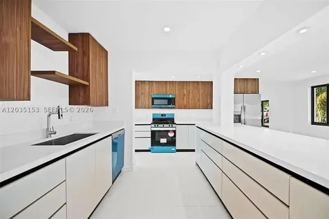 10000 SW 43rd Street Miami FL 33165
