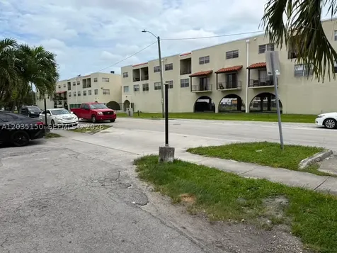 1255 W 53rd Street Hialeah FL 33012