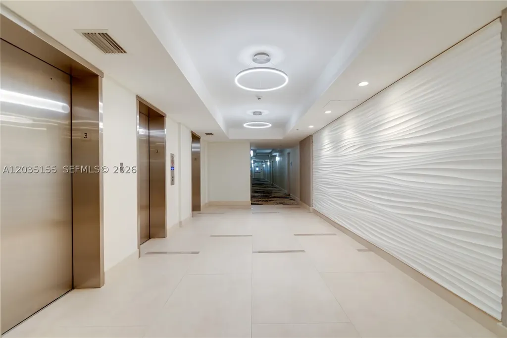 3001 S Ocean Drive Hollywood FL 33019