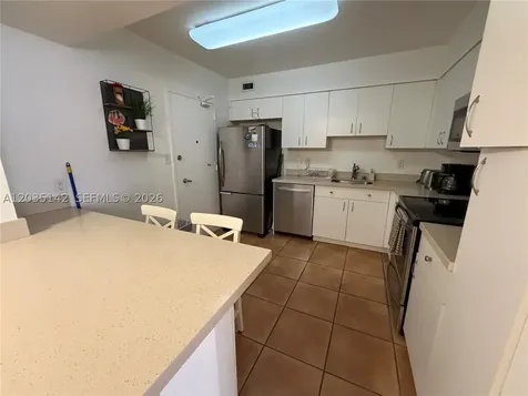 5161 Collins Avenue Miami Beach FL 33140