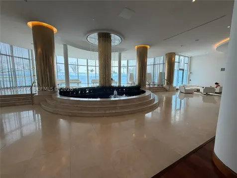 5161 Collins Avenue Miami Beach FL 33140