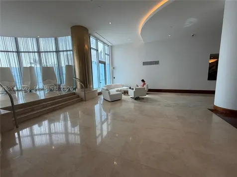 5161 Collins Avenue Miami Beach FL 33140