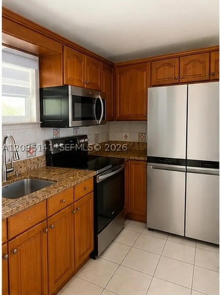 10300 Coral Way Miami FL 33165