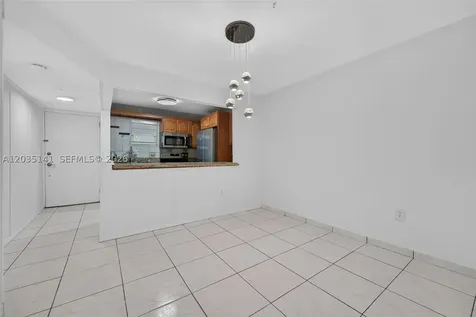 10300 Coral Way Miami FL 33165