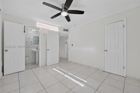 10300 Coral Way Miami FL 33165
