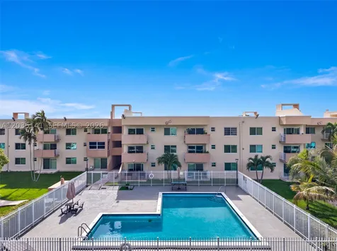 10300 Coral Way Miami FL 33165