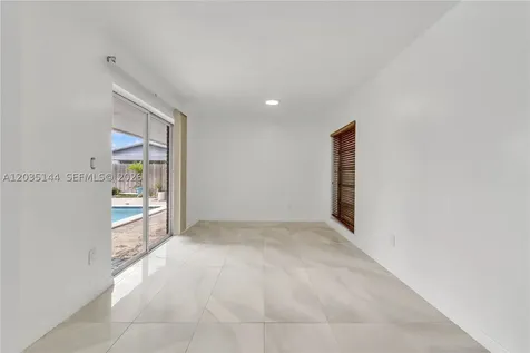 9982 SW 196th Street Cutler Bay FL 33157