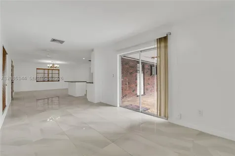 9982 SW 196th Street Cutler Bay FL 33157