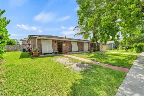9982 SW 196th Street Cutler Bay FL 33157