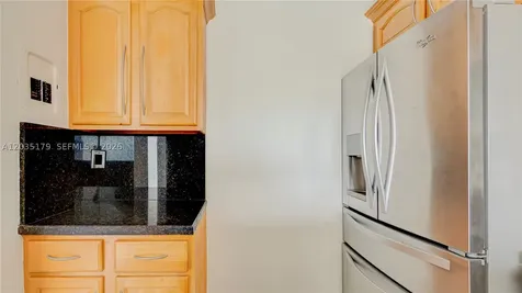 482 NW 165th St Road Miami FL 33169