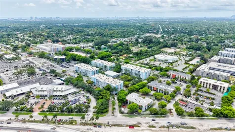 482 NW 165th St Road Miami FL 33169