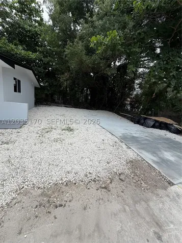 3220 Plaza Street Miami FL 33133