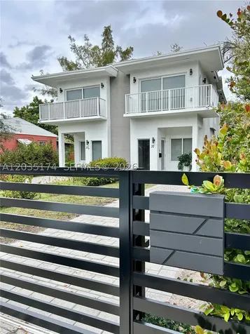 37 NW 70th Street Miami FL 33150