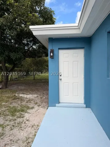 809 NW 12th Avenue Fort Lauderdale FL 33311
