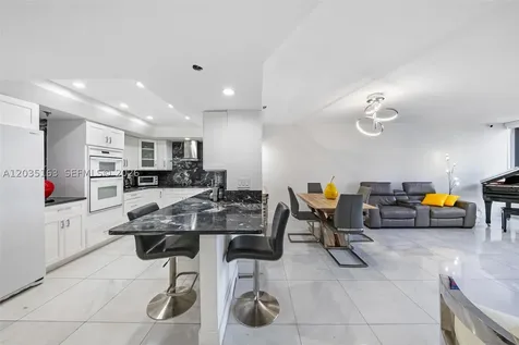520 Brickell Key Drive Miami FL 33131