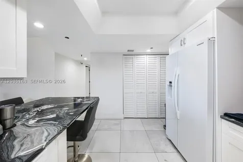 520 Brickell Key Drive Miami FL 33131