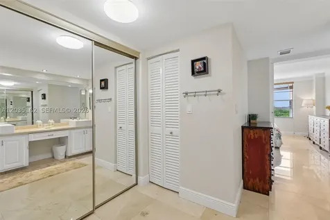 155 Ocean Lane Drive Key Biscayne FL 33149