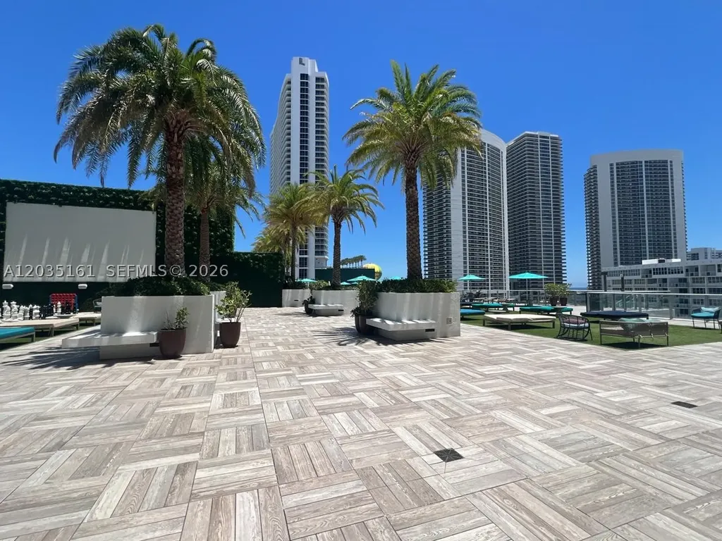 4010 S Ocean Drive Hollywood FL 33019