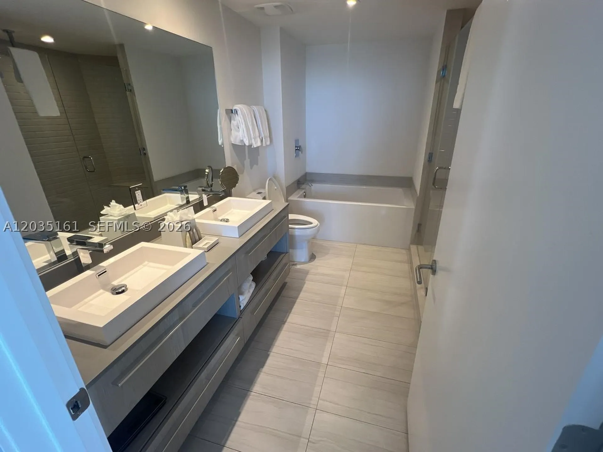 4010 S Ocean Drive Hollywood FL 33019