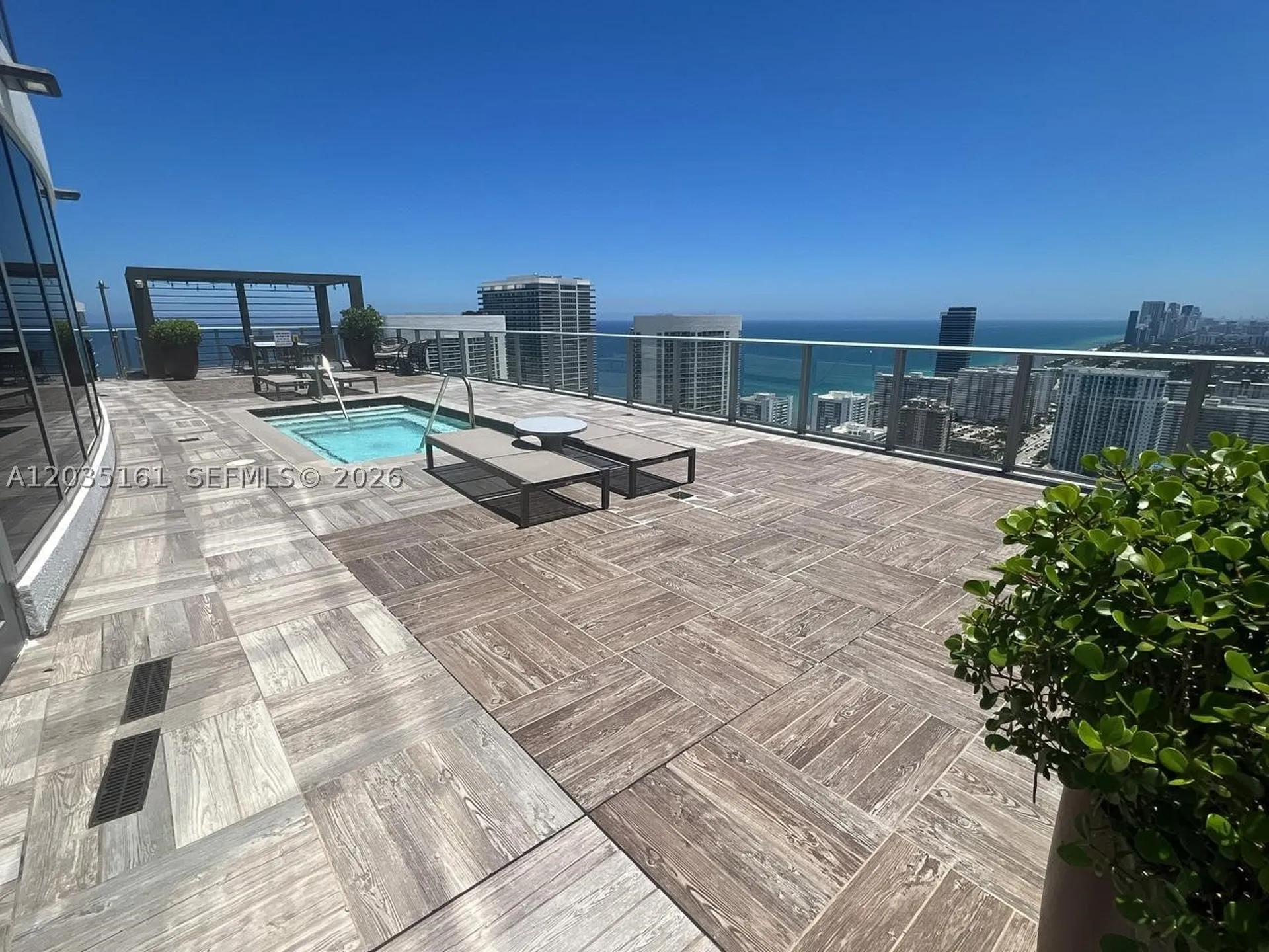 4010 S Ocean Drive Hollywood FL 33019