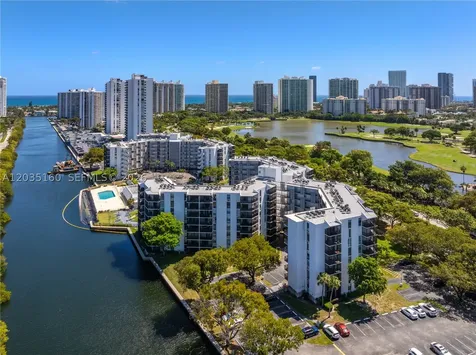 3401 N Country Club Drive Aventura FL 33180