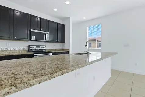 14776 SW 10th Street Pembroke Pines FL 33027