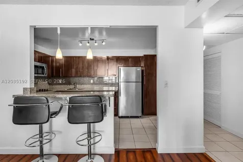 19370 Collins Avenue Sunny Isles Beach FL 33160