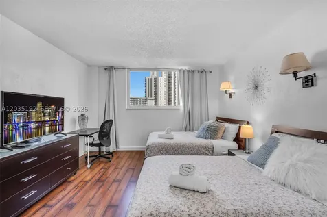 19370 Collins Avenue Sunny Isles Beach FL 33160